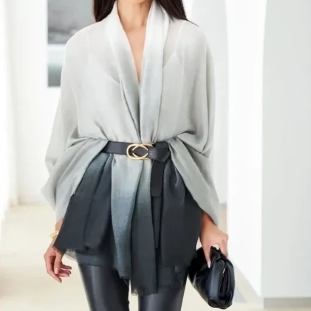 Grey Horizon/Cushnie Wrap/Shawl/Scarf NWT